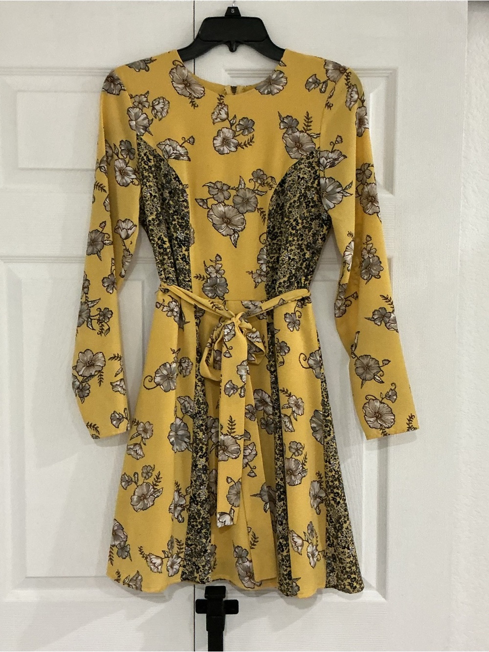 Xhilaration Yellow Floral Long Sleeve Tie-Waist Dress
